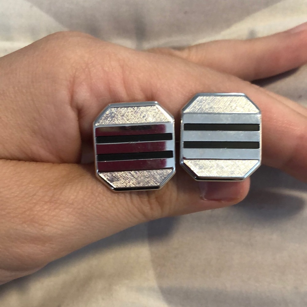 Black and silver Swank mens cufflink